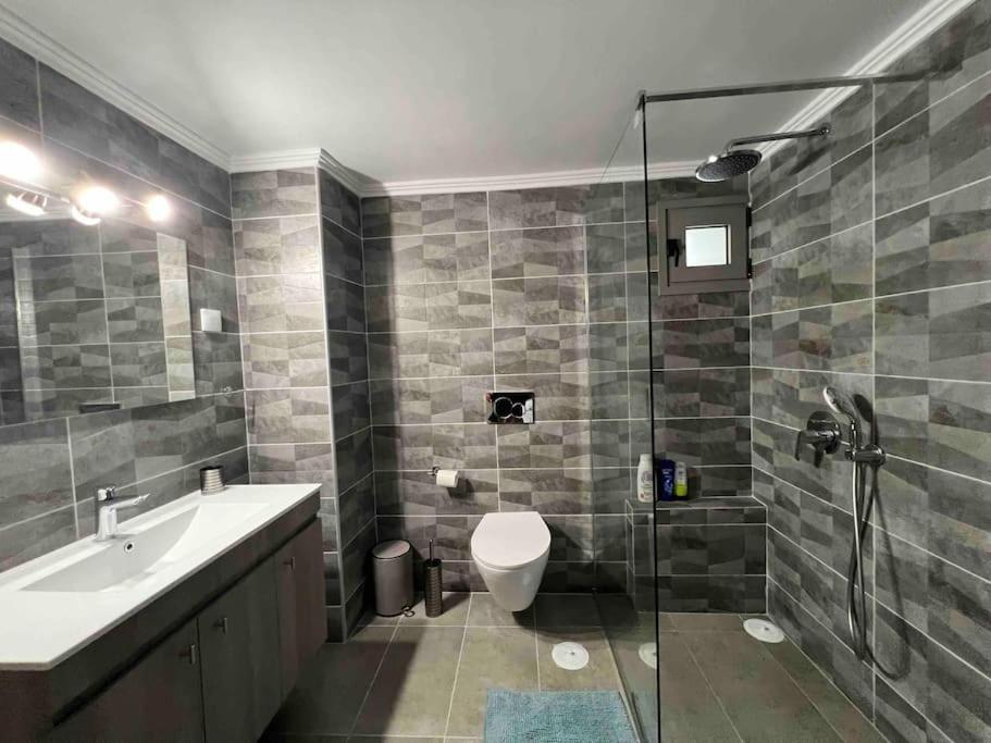 Spacious And Beautiful House Pireo Esterno foto